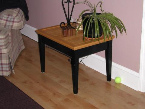 End table with red oak top and painted poplar base